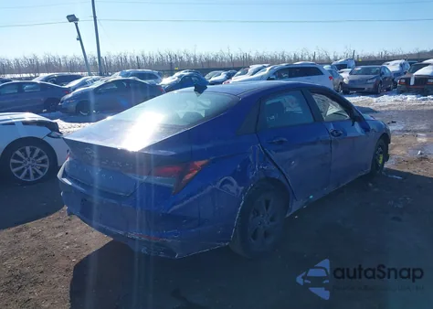 2023 Hyundai Elantra Sel z USA, uszkodzony, nr VIN KMHLM4AGXPU470409